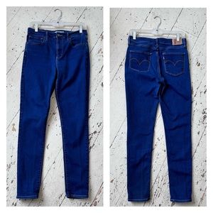 Levi's 721 High Rise Skinny Dark Blue Jeans